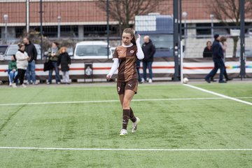 Bild 267 - wBJ FC St. Pauli - Walddoerfer SV : Ergebnis: 3:4